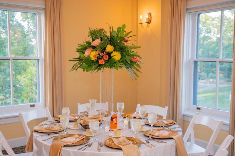 Elevated centerpiece