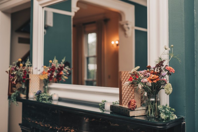 mansion decor