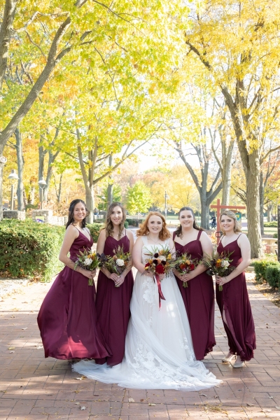 Bride & Bridesmaids